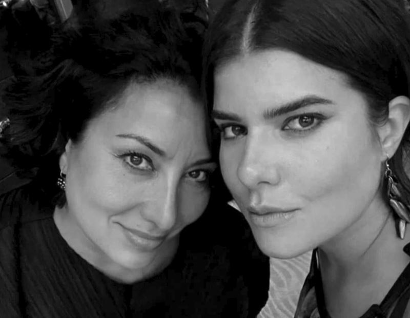 МИЛА МИХОВА & ДАРИНА ТАКОВА